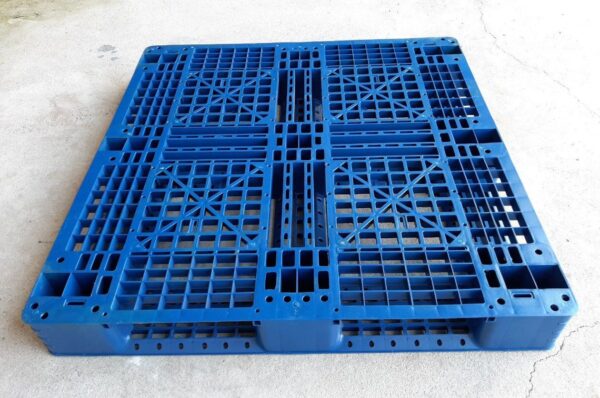 PALLET NHỰA 1200X1200X150 mới 100% 2