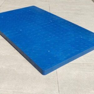 Pallet nhựa xanh mặt phẳng 600x1000x35mm mới