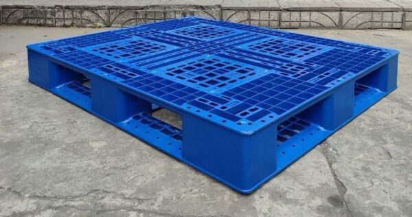Pallet nhựa xanh 1000x1200x150mm mới 100%